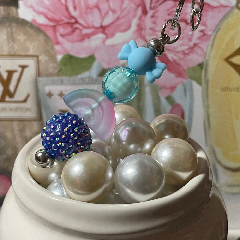 Blue Bow Keychain - Picture 3 of 4
